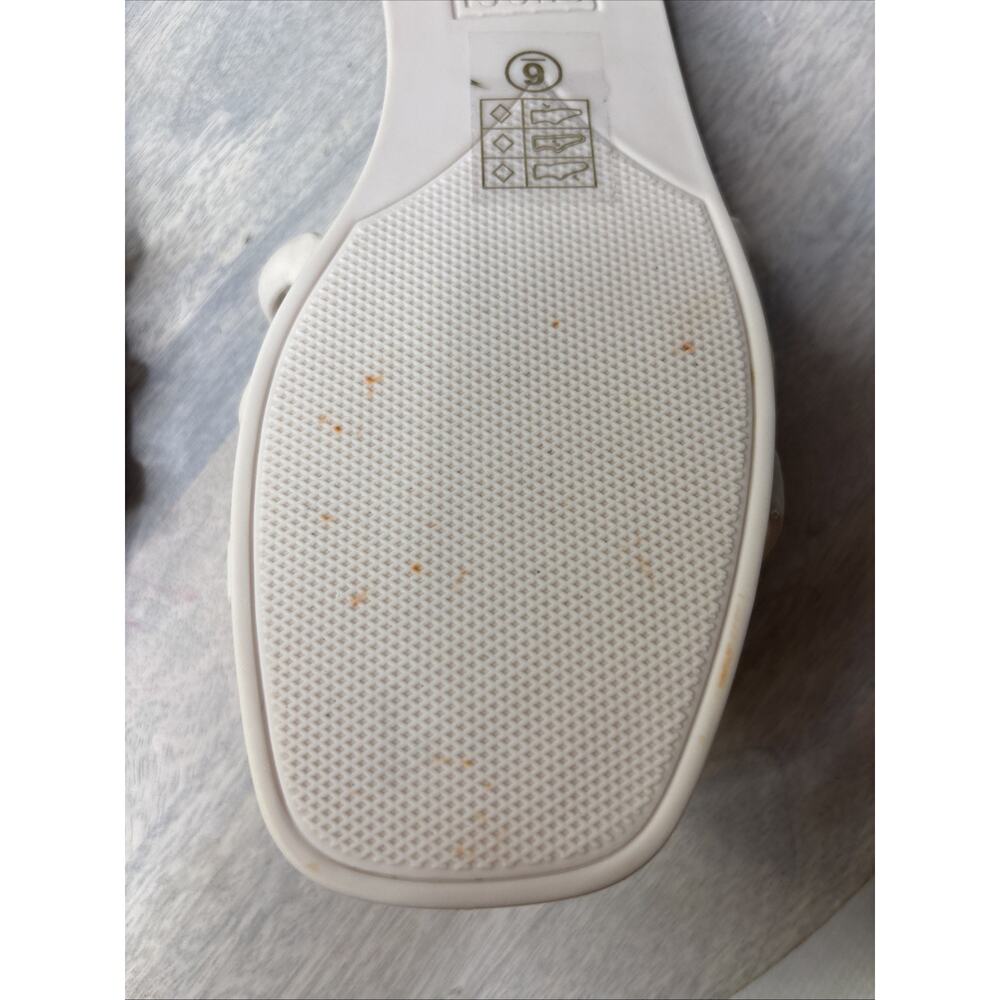 White Rubber Slide Sandals Size 6 Women’s Interlocking GG - Picture 6 of 12